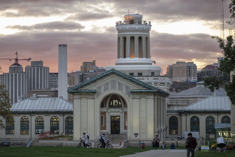 Carnegie Mellon University (CMU)
